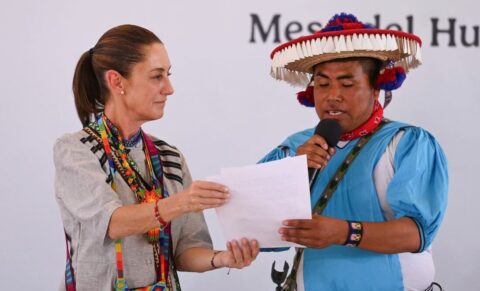 Sheinbaum devuelve a wixárikas más de 5 mil hectáreas de tierras en Nayarit; va por reconocimiento de lugares sagrados